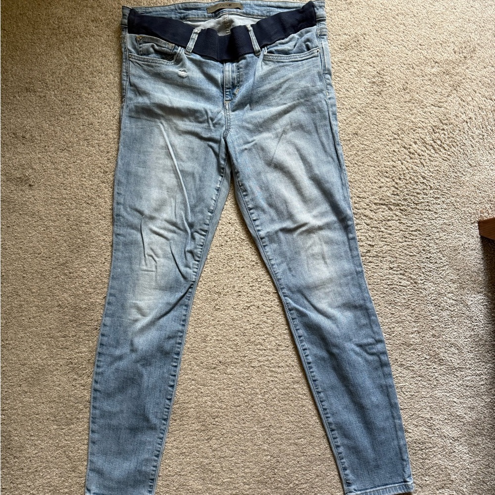 Women's Light Blue Jeans